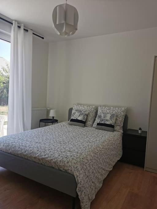 Maison Cosy Entre Paris Rouen Et Deauville Pont-de-lʼArche المظهر الخارجي الصورة