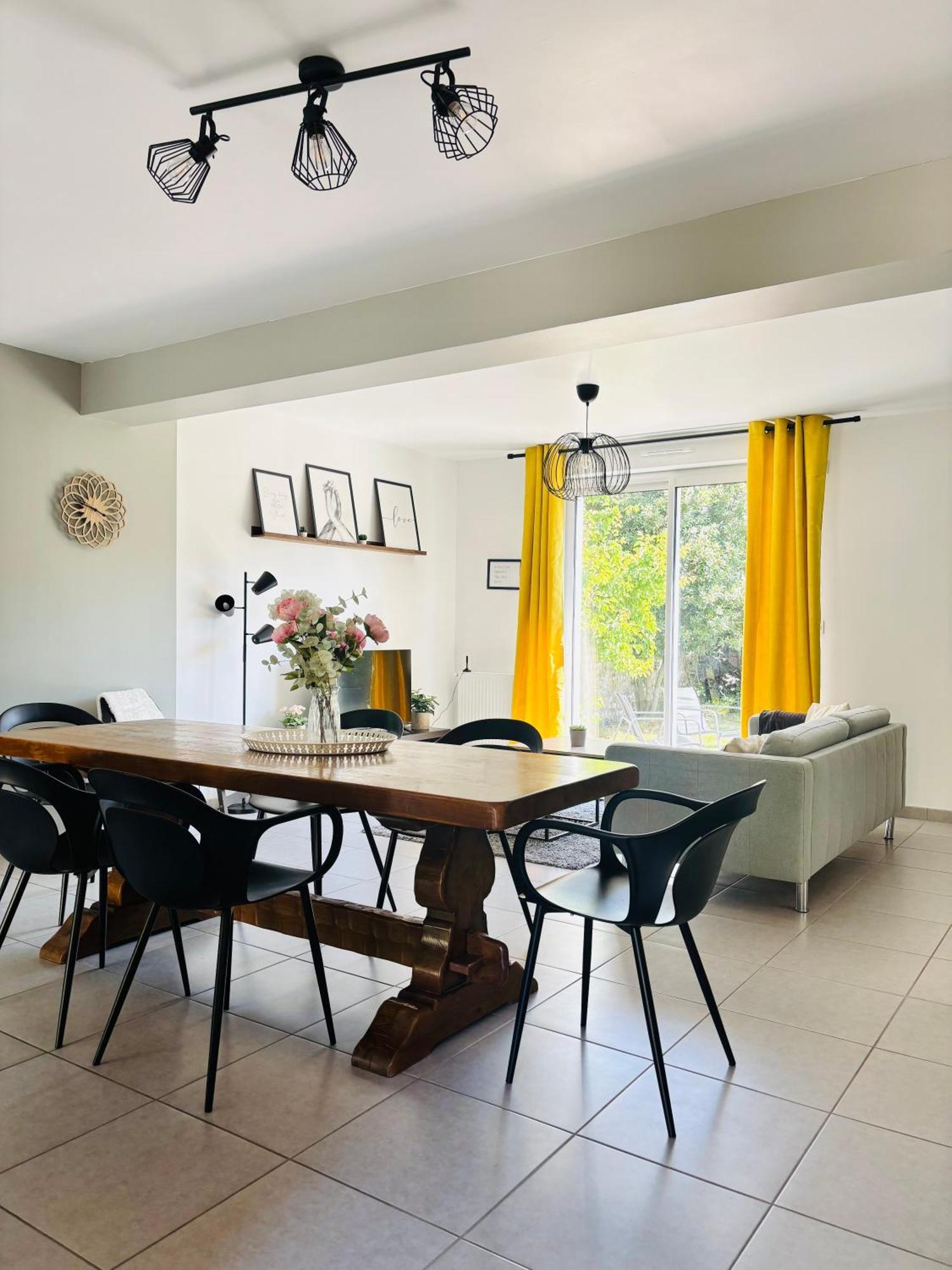 Maison Cosy Entre Paris Rouen Et Deauville Pont-de-lʼArche المظهر الخارجي الصورة